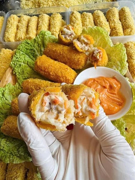 Nem kem bơ hải sản 4