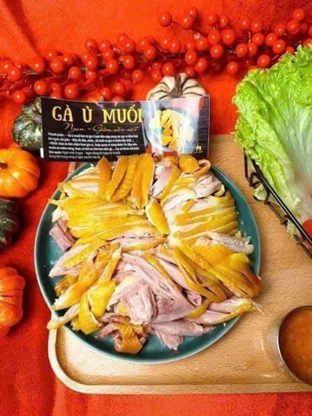 Gà Ri Ủ Muối