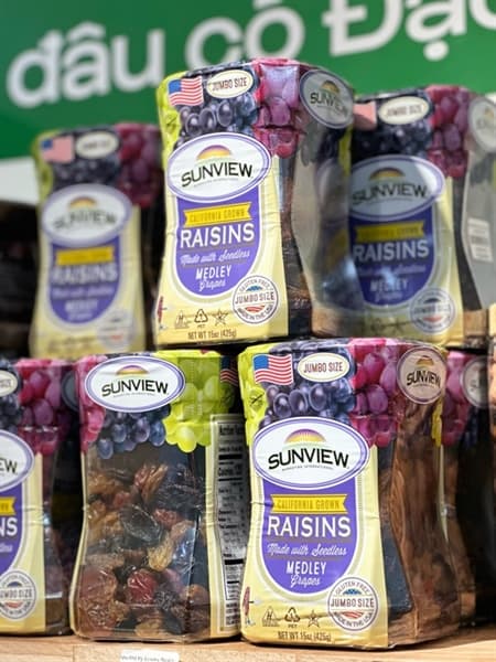 Nho Khô Mỹ Sunview Raisins hộp 425GR 2
