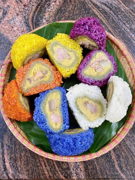 Bánh khúc ngũ sắc Tây Bắc 2