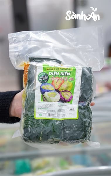 Bánh khúc ngũ sắc Tây Bắc