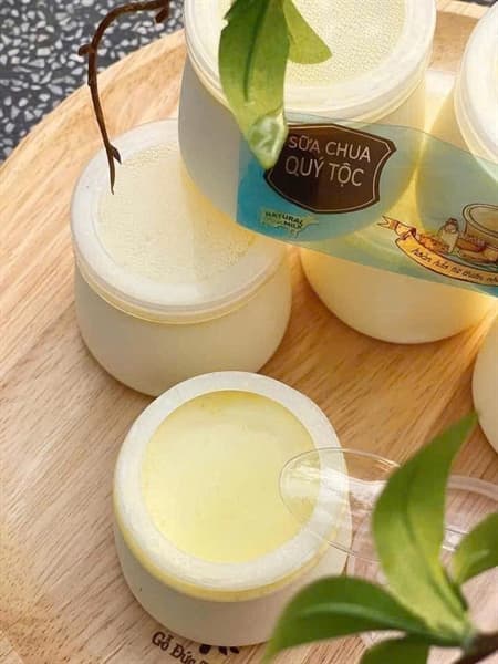 Sữa chua Quý Tộc 4
