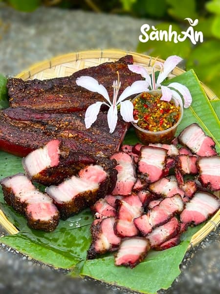 Ba chỉ gác bếp Trần Yến