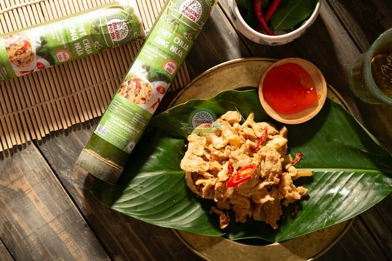 Thịt chua ống nứa 2
