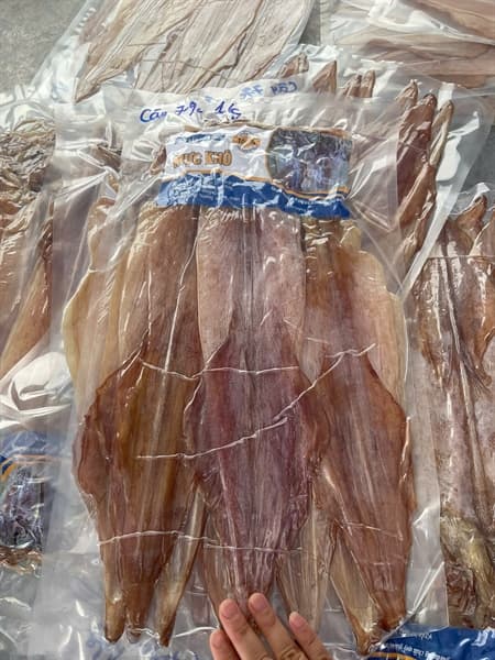 Mực khô câu Vân Đồn size 7-9 / 500g 2