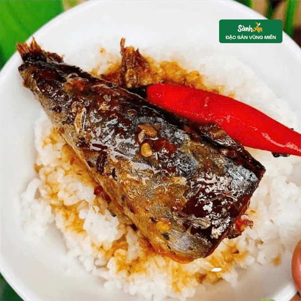 Cá nục kho chuối Vân Đồn 3