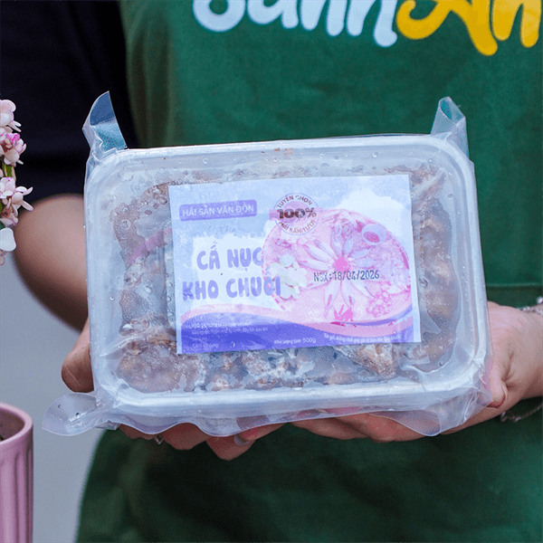 Cá nục kho chuối Vân Đồn 4