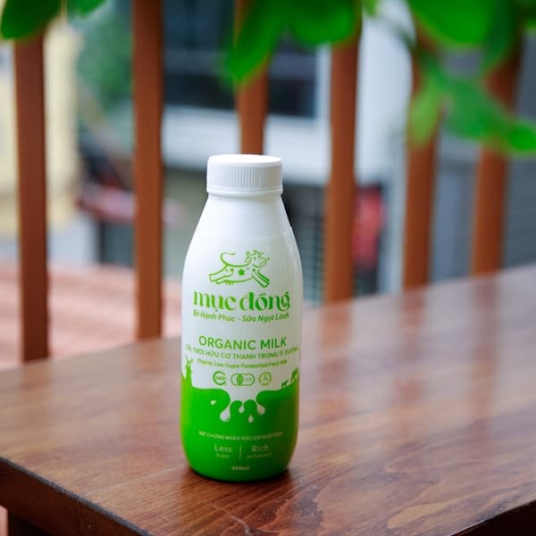 Sữa tươi hữu cơ thanh trùng ít đường 180ml 3