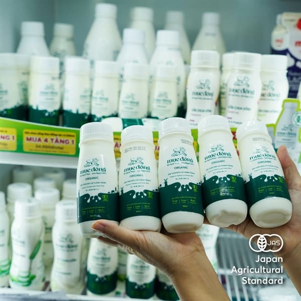 Sữa tươi hữu cơ thanh trùng organic 180ml 2