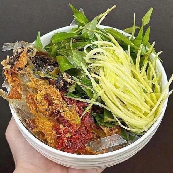 Bánh tráng trộn đầy đủ kèm rau 5