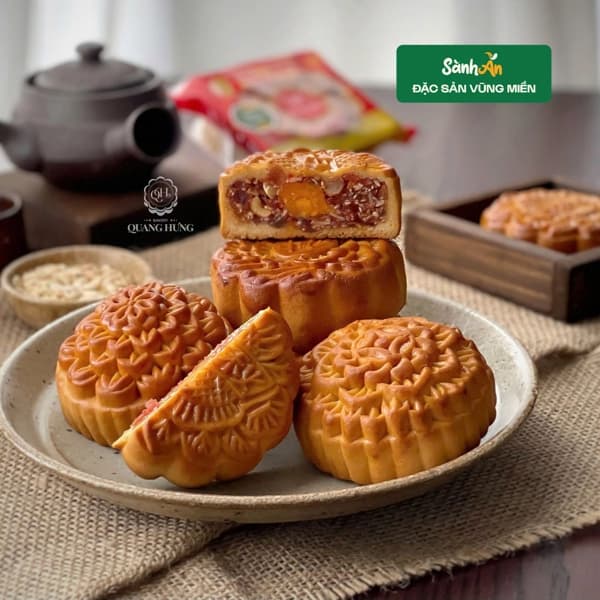 Bánh trung thu Quang Hưng nhân thập cẩm trứng 200g