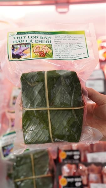 Thịt lợn bản hấp lá chuối 3