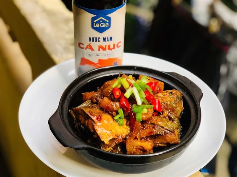 Nước mắm cá Nục Lê Gia 525ml 2
