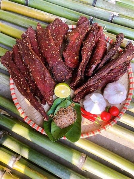 Thịt heo gác bếp Phú Thọ 200g 2