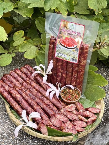 Lạp xưởng gác bếp Tây Bắc 500g 3
