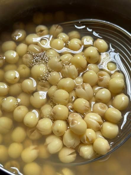 Hạt sen Huế 1kg 4