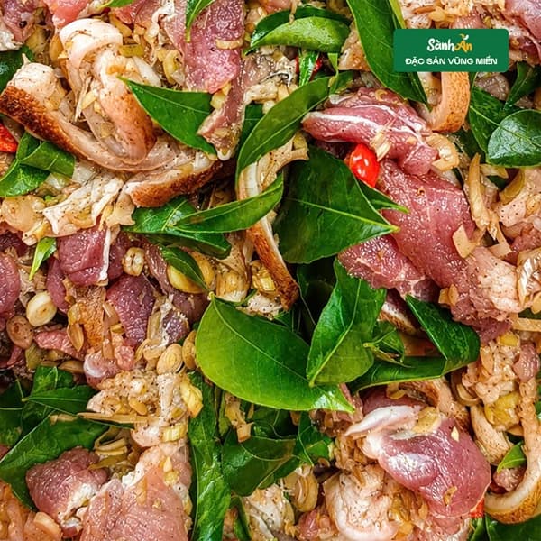 Lợn mán hấp lá chuối Tây Bắc 4