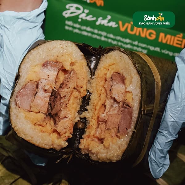 Bánh chưng Bờ Đậu Thái Nguyên vuông VIP